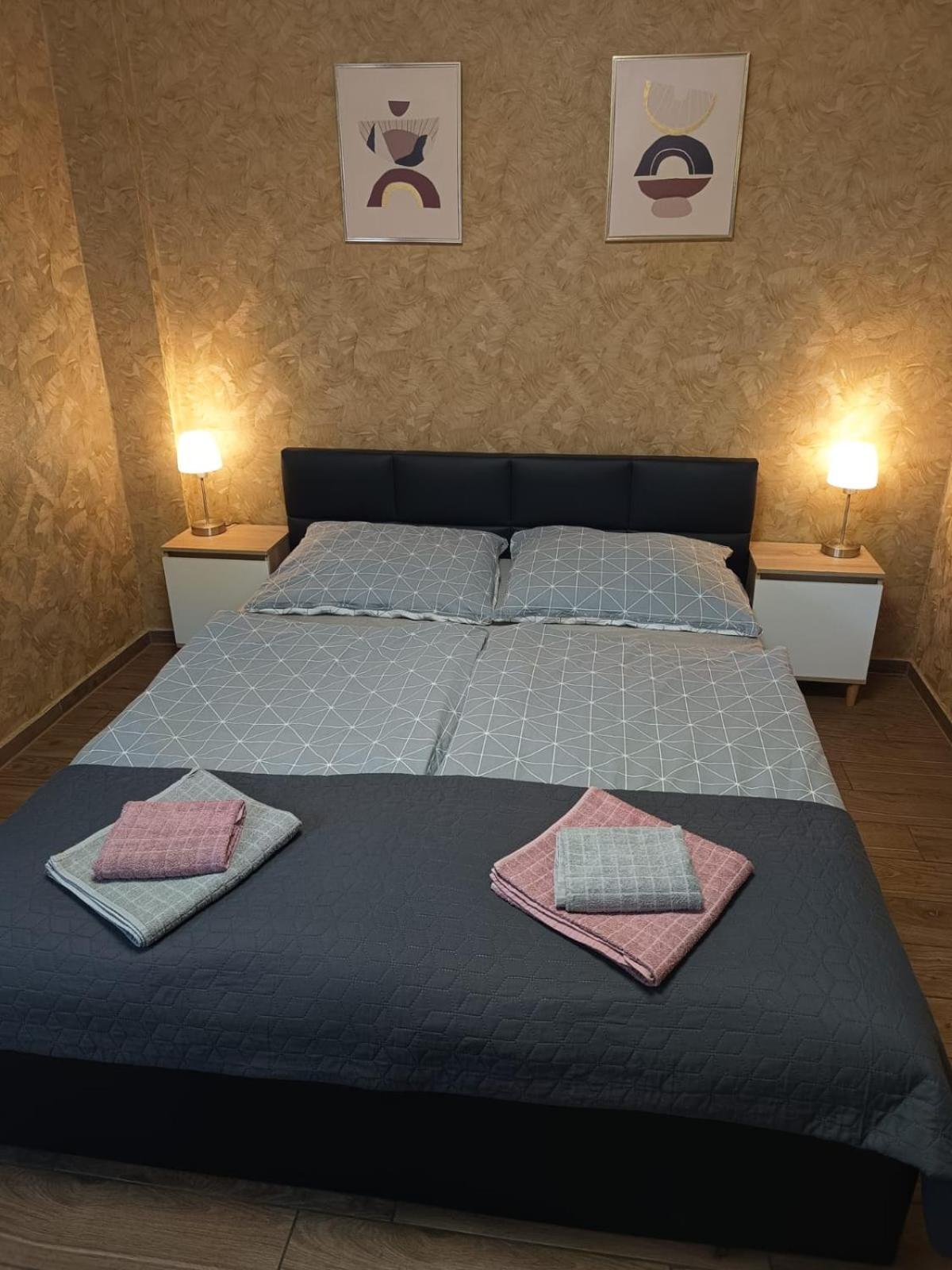 Apartament Japko Gliwice Exteriör bild